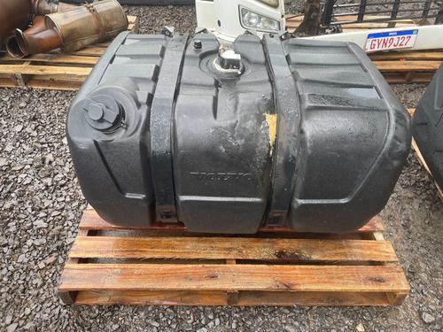 Par Tanque Plástico Volvo Fm 2011 Original Completo - foto 3