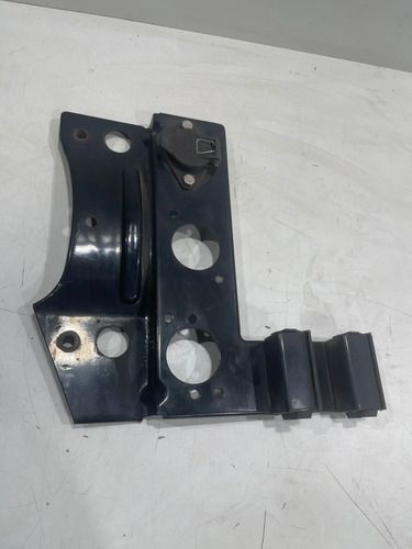 Suporte Tomada Reboque Scania 1506245 Original Usado - foto 2