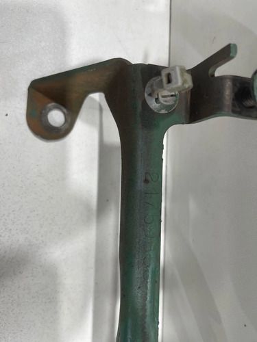 Suporte Chicote Motor Volvo Vm 360 21759858 Usado - foto 3